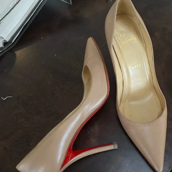 Christian Louboutin 36.5 Apostrophe 100mm Red Bottom NEW STYLE Nude Pumps - Picture 1 of 5